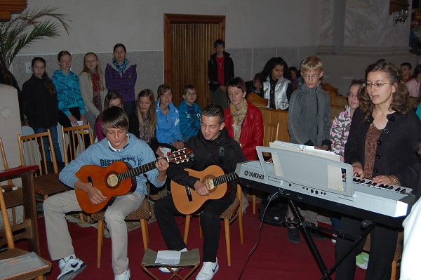 inštrumentalisti školského zboru